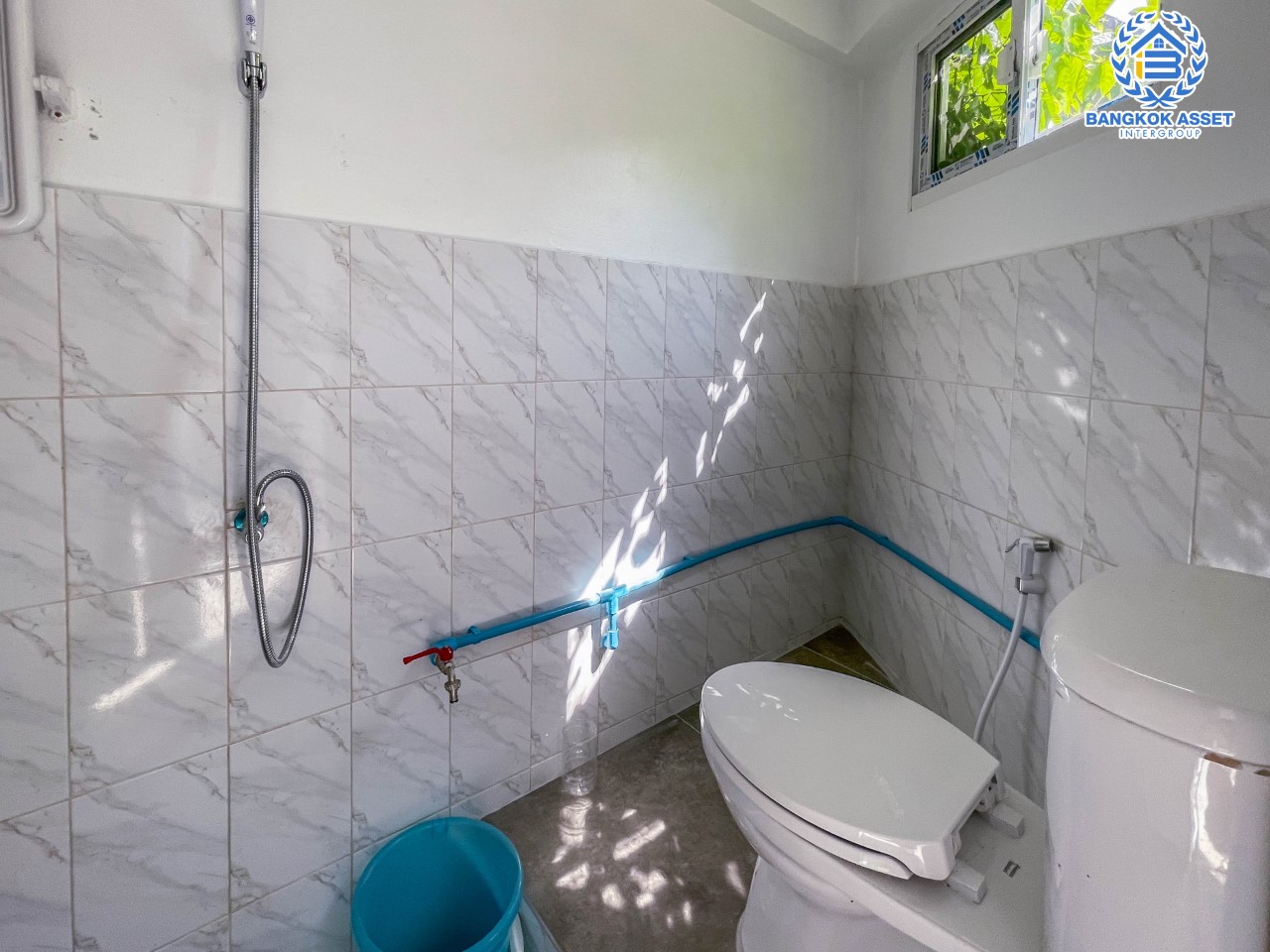 อาคารพาณิชย์มือสอง 4 ชั้น ย่านนนทบุรี งามวงศ์วาน-แคราย หลังมุม เนื้อที่ 15.2 ตร.ว. ฟังก์ชัน 3 ห้องนอน 3 ห้องน้ำ บนทำเลเชื่อมต่อทุกการเดินทาง ใกล้รถไฟฟ้าสายรถไฟฟ้า สายสีม่วง "ศูนย์ราชการนนท์" และจุดขึ้นทางด่วน "ศรีรัช"